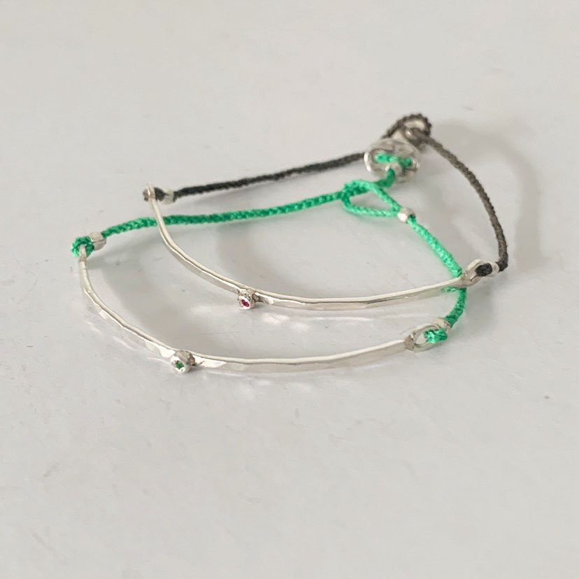 avon bracelet ( light green)