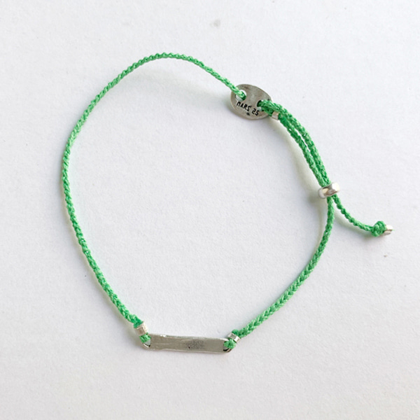 eou bracelet ( light green )