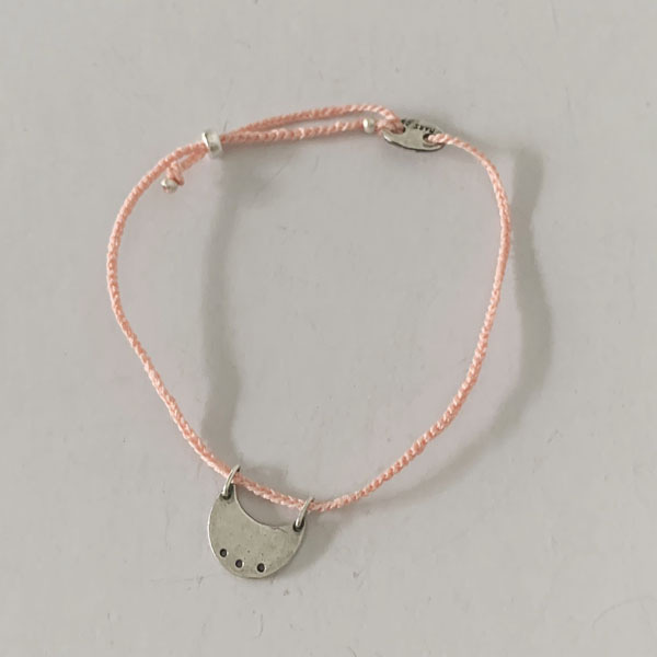 ilas bracelet ( pale pink )